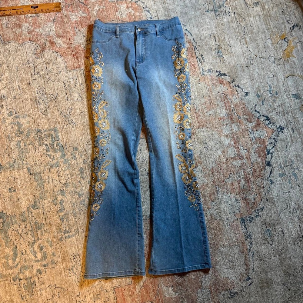 Venus Y2K Low Rise Floral Embroidered Bedazzled Flare Jeans Blue Size 28 Waist